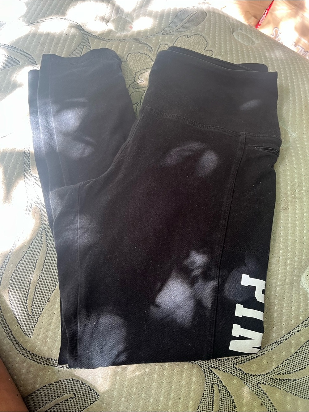 PINK Victoria's Secret Black Logo Leggings